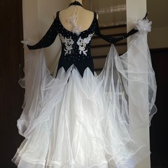 社交ダンスドレスの画像