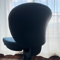 ブルーのマルンチェアの画像