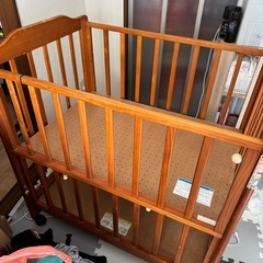 ベビーベッドの画像