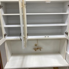 食器棚001の画像