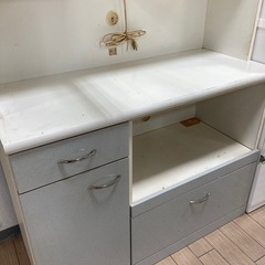 食器棚001の画像