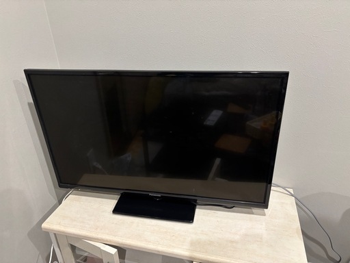 2017年製  
パナソニック　32インチテレビ