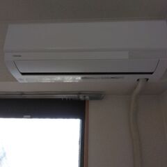 エアコン、室外機付きです。の画像