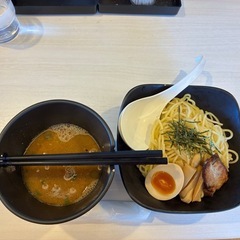 美味しいものを食べに行く会(同性限定でサ活仲間も募集)