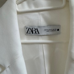 ZARA ベストの画像