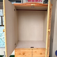 木製タンス（棚・ハンガーポール付き）の画像