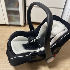 チャイルドシート　新生児〜の画像