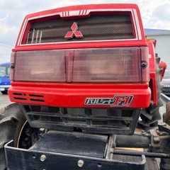 三菱トラクターの画像