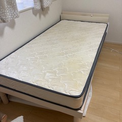 すのこベッドフレーム➕マットレスの画像