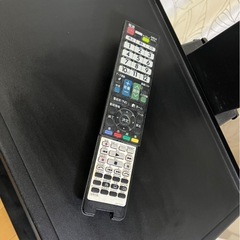 32インチテレビとテレビ台
の画像