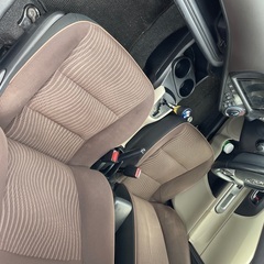 トヨタ アクア（H25年式）／ハイブリッドバッテリー純正新品交換済／ワンオーナー・禁煙車の画像