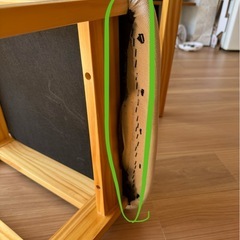 （取引中）【無料譲渡】無垢材ダイニングテーブル＋木製チェア2脚（要・自己搬出） の画像