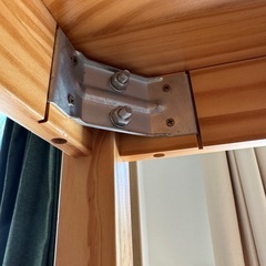 （取引中）【無料譲渡】無垢材ダイニングテーブル＋木製チェア2脚（要・自己搬出） の画像