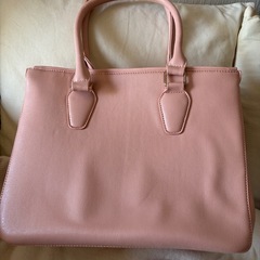 ピンク  カバン バッグの画像