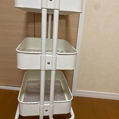 IKEA イケア　キッチンワゴン　3段　スチールワゴン　キャスター付き　ロースコグ　の画像