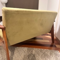 【2/18まで】北欧風グリーンソファの画像