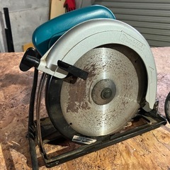 マキタ　７型丸ノコ　5807BAの画像