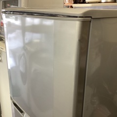 万代店　日立　冷蔵庫　R-23WA  2008年製の画像