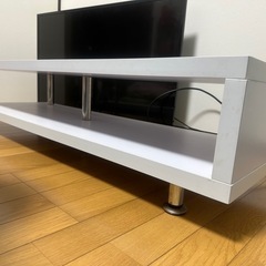 TV台の画像