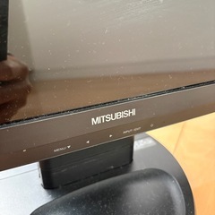 三菱　モニター　
23型の画像