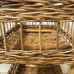 カゴ編み　収納の画像