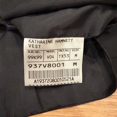 KATHARINE HAMNETT ベスト Mサイズの画像
