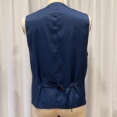 KATHARINE HAMNETT ベスト Mサイズの画像