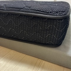マットレス　クイーンサイズの画像