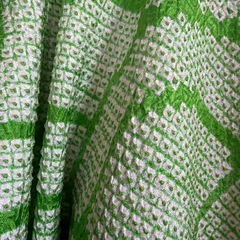 総絞り振袖の画像