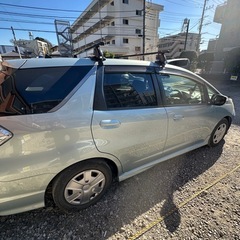 分割ブラックOK【貨物登録】フィットシャトルハイブリッドの画像