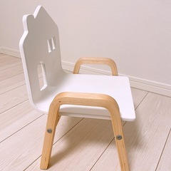 子供用　家型チェアーの画像