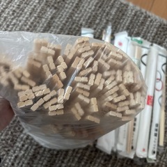 割り箸、プラスプーン、フォーク、マドラーの画像