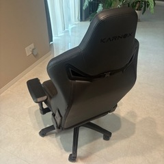 ゲーミングチェア　　KARNOXの画像