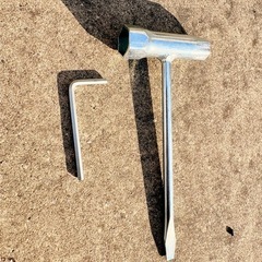 始動確認済 草刈り機 エンジンタイプ レーキ・工具セットの画像