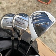 ゴルフセット　ミズノキャディバッグ　ドライバー　ウッド系　パターなどの画像