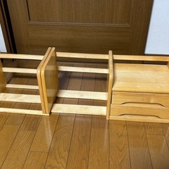 がっしりした造り 木製本棚 引き出し収納コンビの画像