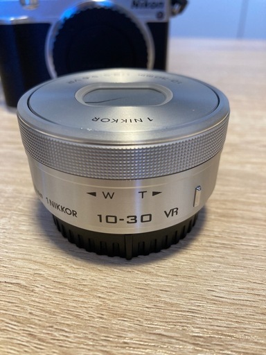   Nikon 1 J5 Wズームレンズキット SILVER