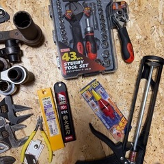 工具　色々セット　ラチェット　モンキー　トルクレンチ　プライヤー　投光器　など　の画像
