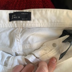 ZARAのパンツ、未使用、サイズ38です。の画像