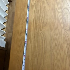 ダイニングテーブルの画像