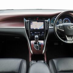 トヨタ ハリアー　ハイブリッド 　プレミアム　アドバンスドパッケージの画像