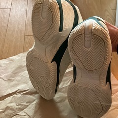 アシックス　バッシュ　26.5の画像