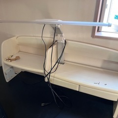 【取り引き中】デスク、チェア、棚ライト、引き出しの画像