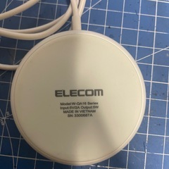 スマホ　ワイヤレス充電器の画像