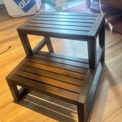 IKEA ステップツール　踏み台　木製MOLGERの画像