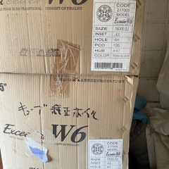 キューブ　純正ホイールの画像