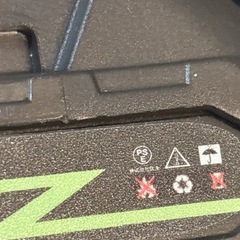 高圧洗浄機 コードレス 充電式 多機能6in1ノズル ペットボトル対応の画像