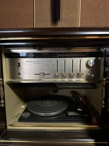 レコードプレイヤー
