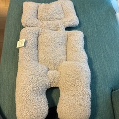 ニトリ　ベビーカーシート　ボアの画像