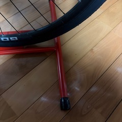 自転車　縦置きスタンド【自転車は付きません】の画像